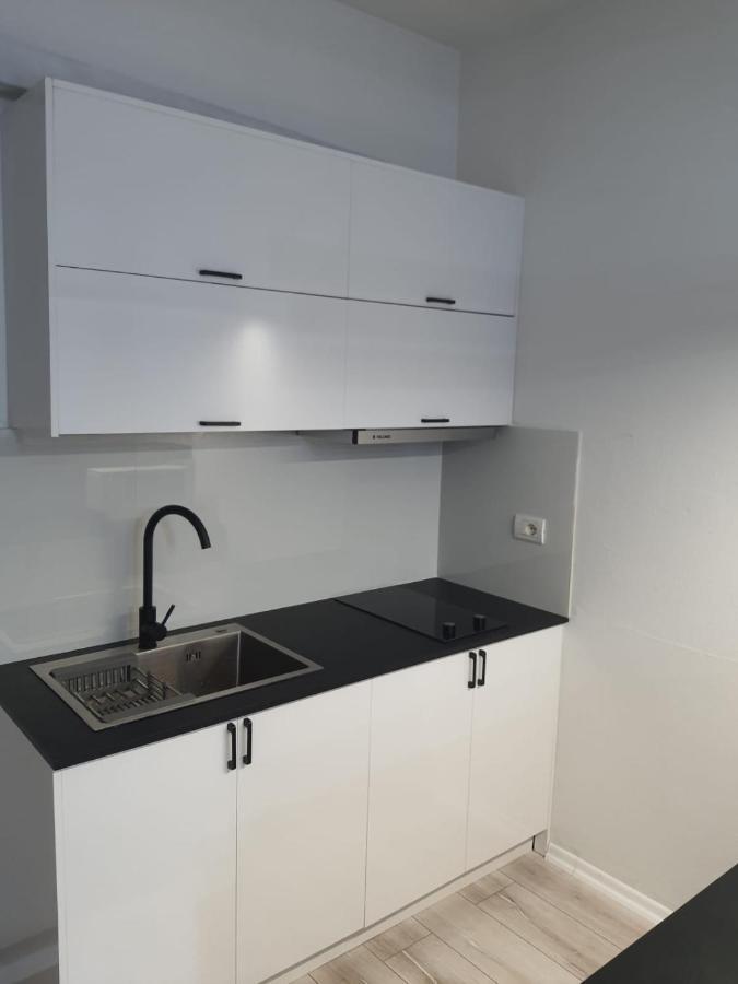Modern Apartment Korca 2 Екстериор снимка